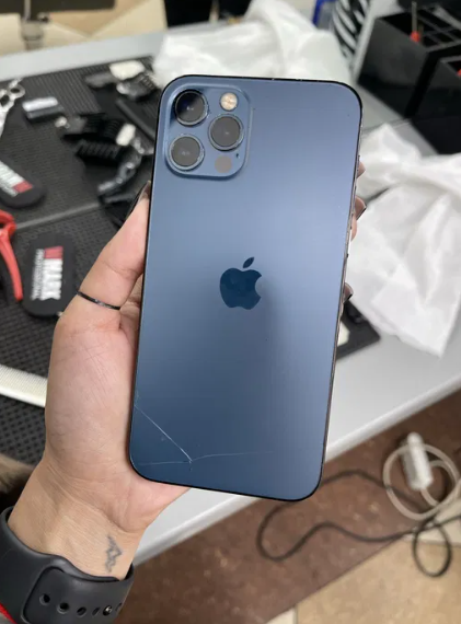 APPLE IPHONE 12 128 GB ,12 MĚSÍCŮ ZÁRUKA,VELMI HEZKÝ