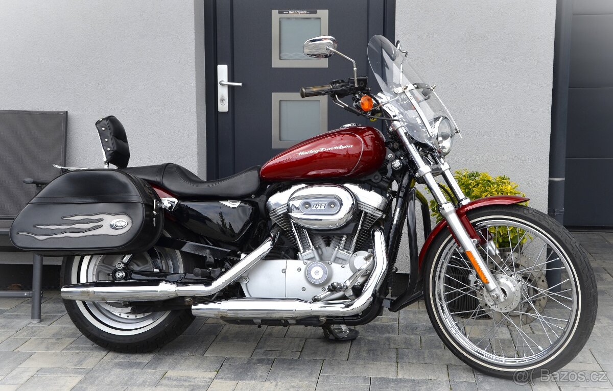 Harley Davidson XL883C Sportster Custom CZ původ