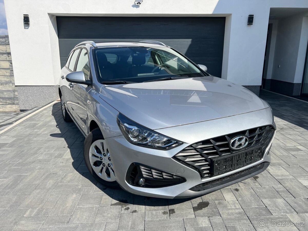 Hyundai i30 Combi 1.5 DPI 80kw r. 2022