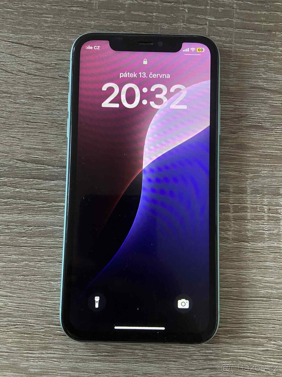 iPhone 11 green