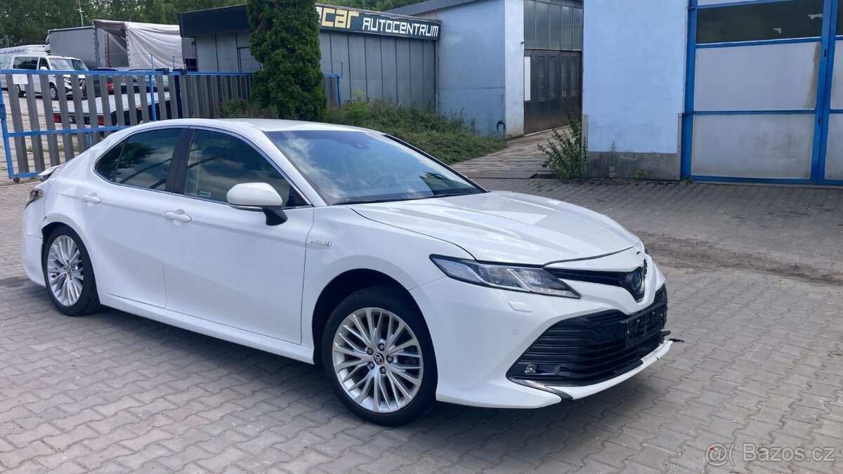 Toyota Camry Hybrid Business Edition