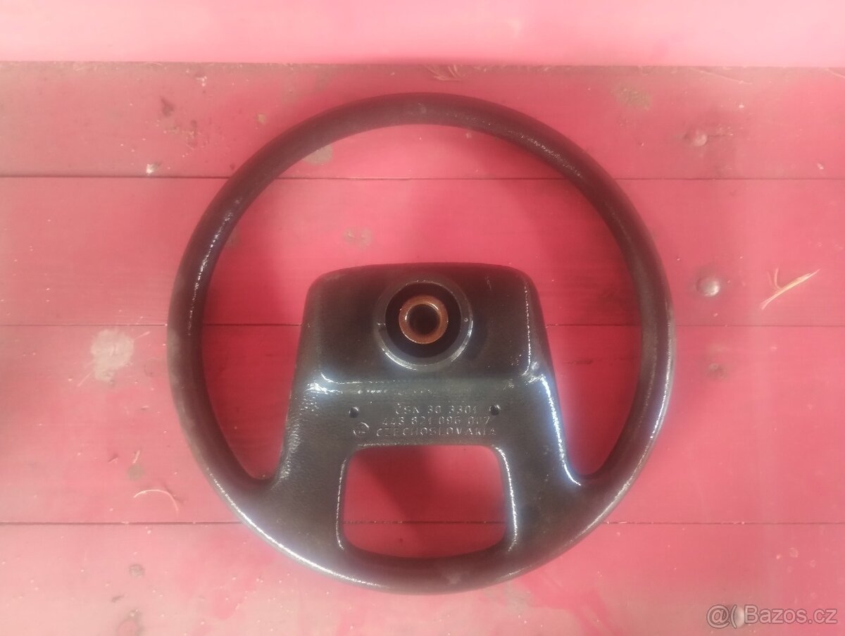 Prodám volant