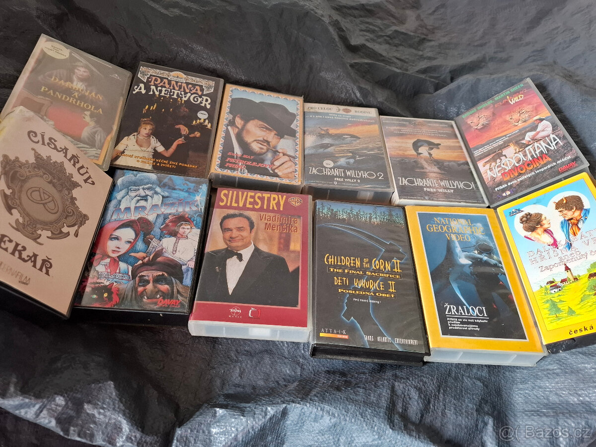 Prodám originál videokazety starší DVD +filmy,