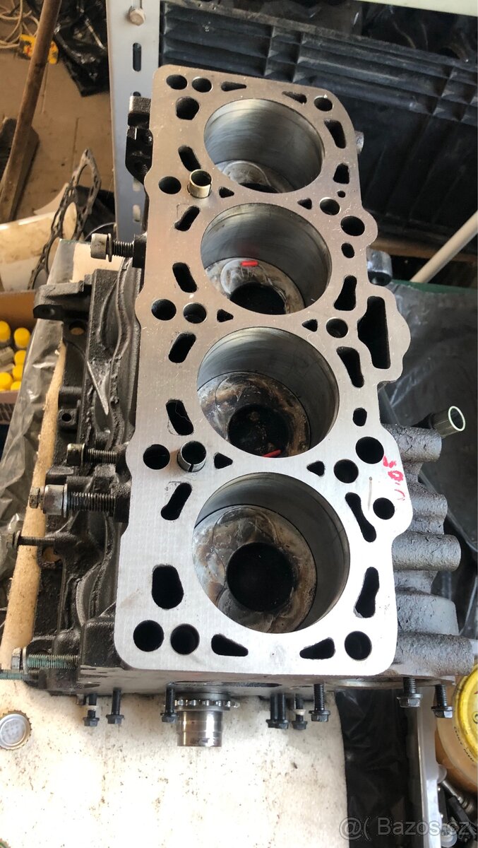 Motor 1.9 tdi AVB 74kw