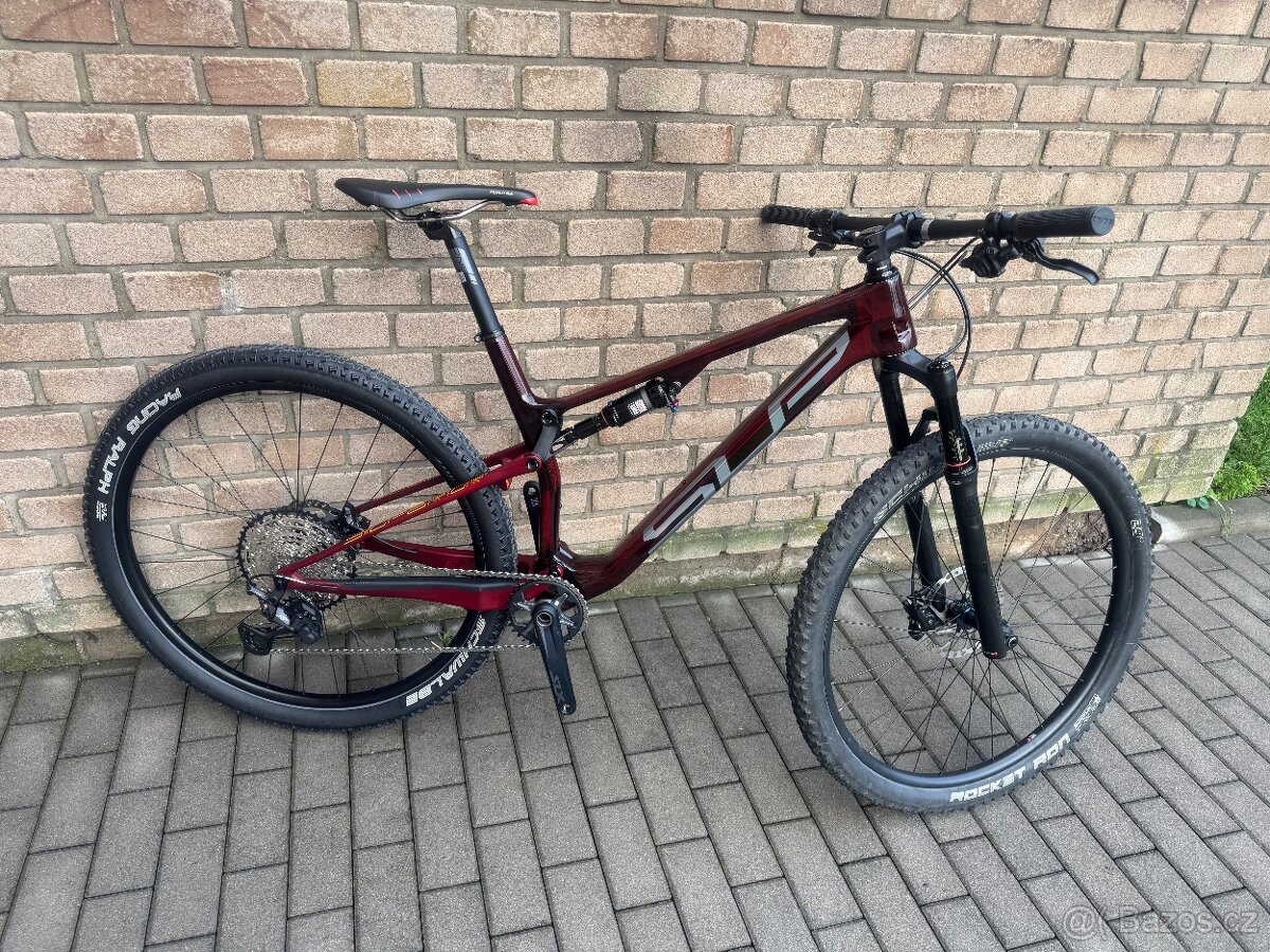 Superior XF 979 Team RC 2023 vel L novy
