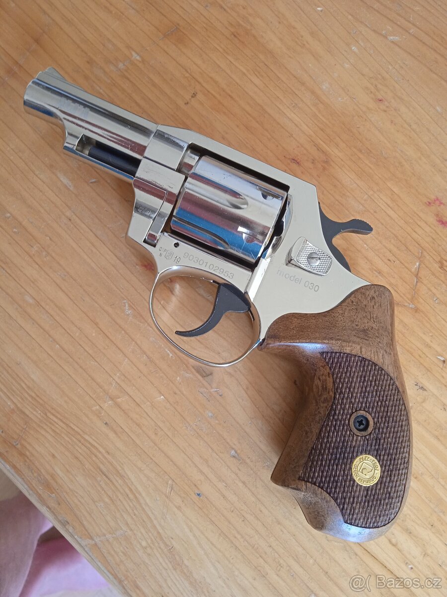 ALFA Proj revolver 9mm