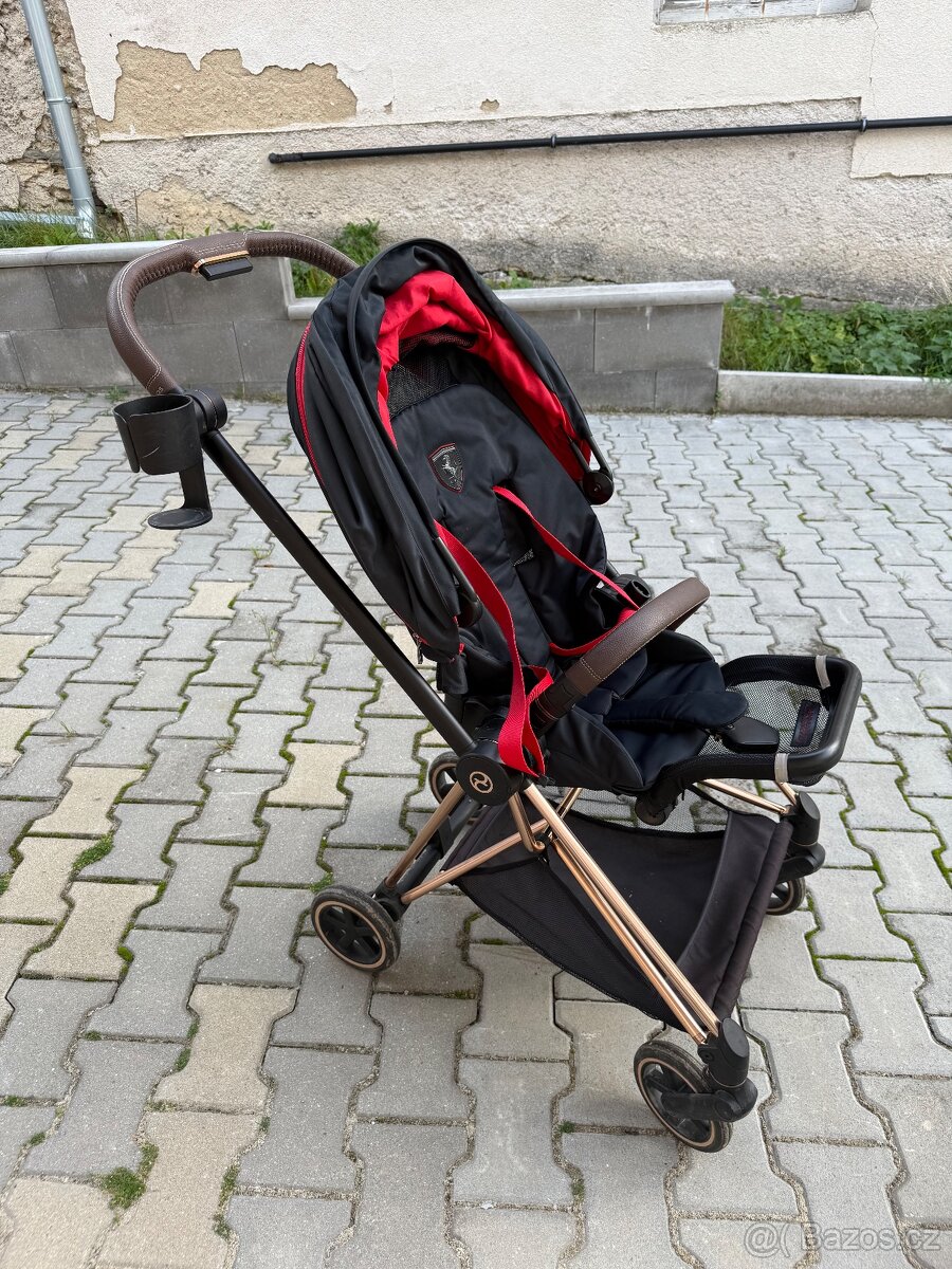 Cybex Ferrari