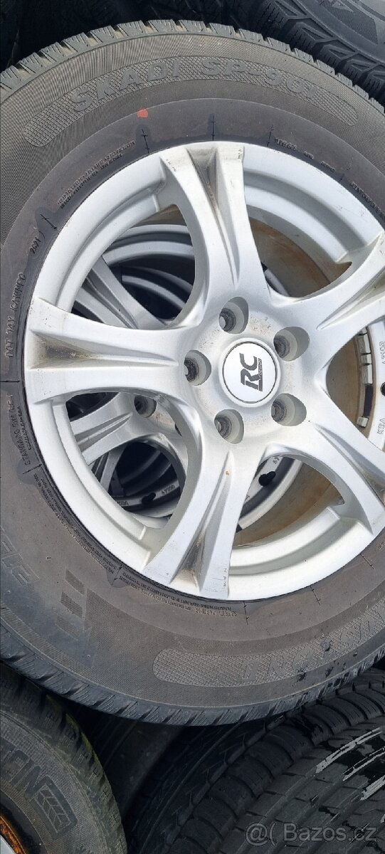 Zimní sada alu Hyundai,Dacia Duster,.- 5x114.3 pneu215/70-16