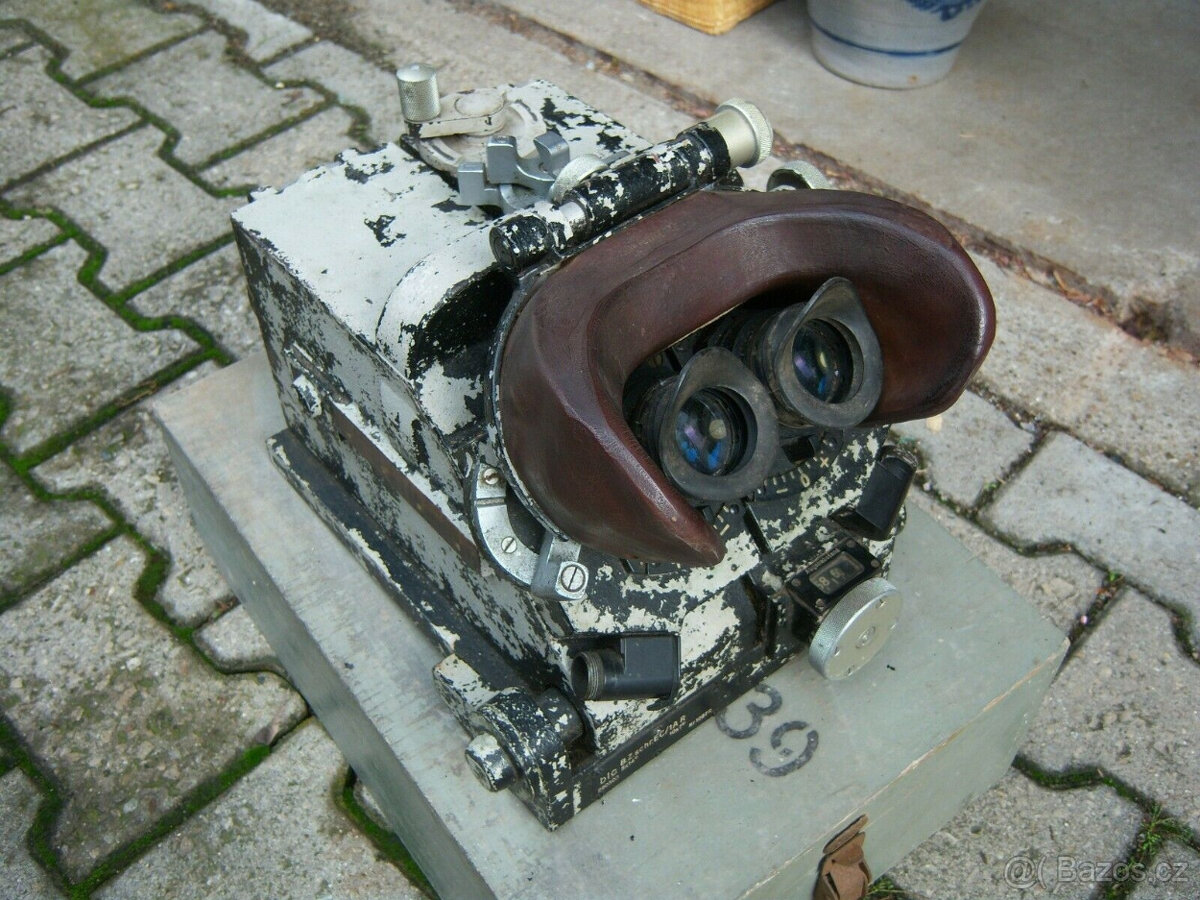 Dalekohled Carl Zeiss, 5-10 x 14, německé námořnictvo, 40. l