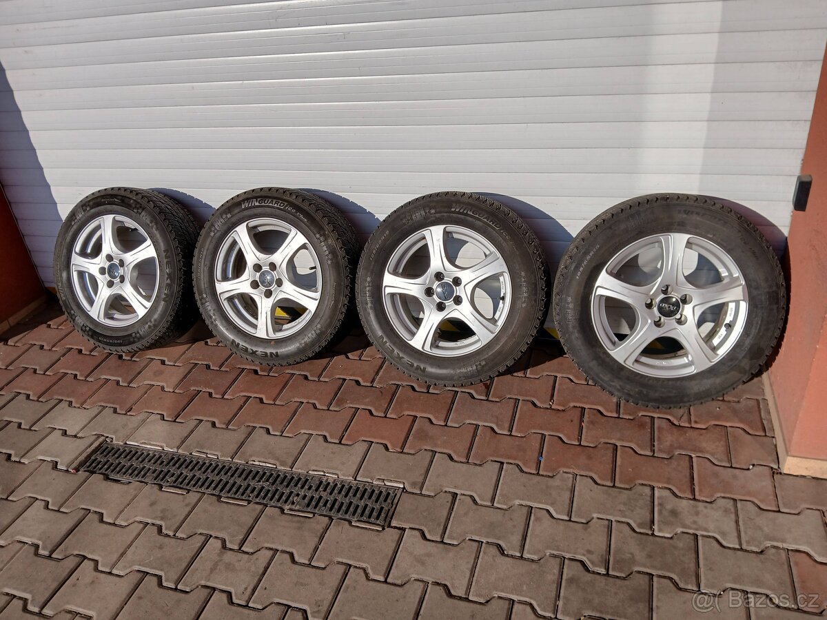 FIAT TIPO / 500L ALU DISKY 15" SE ZIMNÍMI PNEU