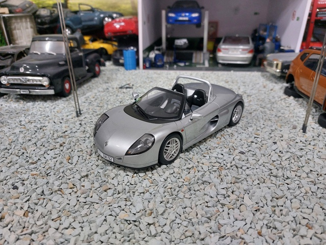 model auta Renault Spider sport 1999 Otto mobile 1:18