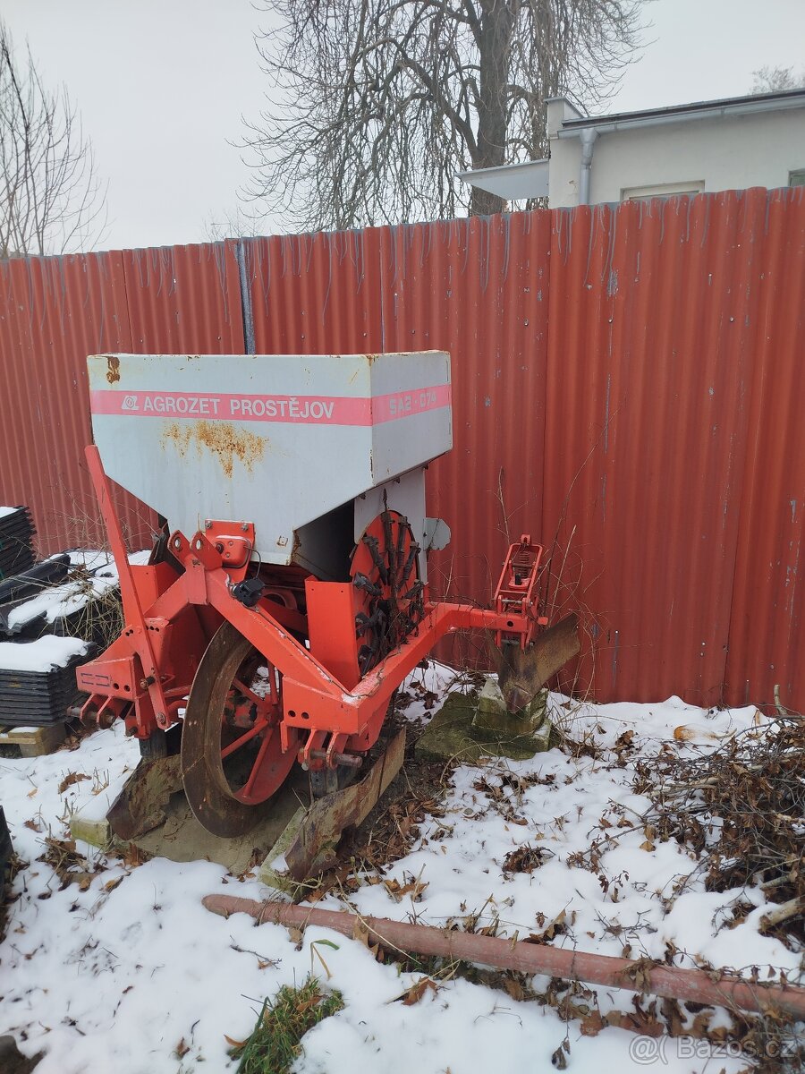 sázeč na brambory