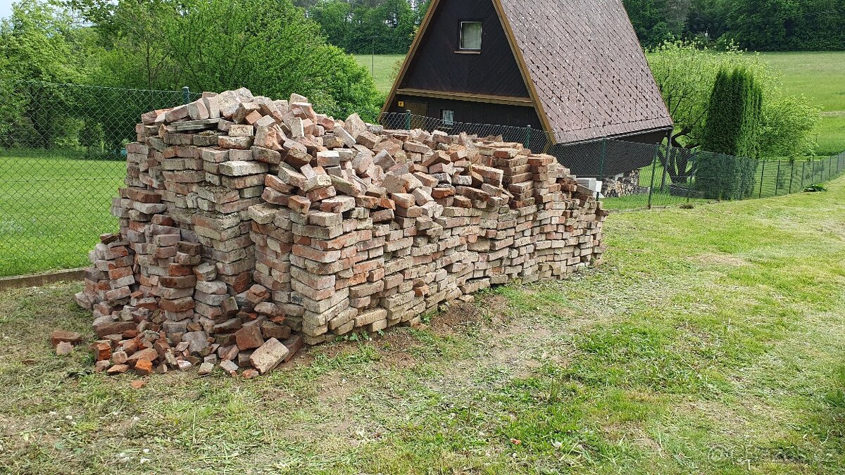 Cihly za odvoz.