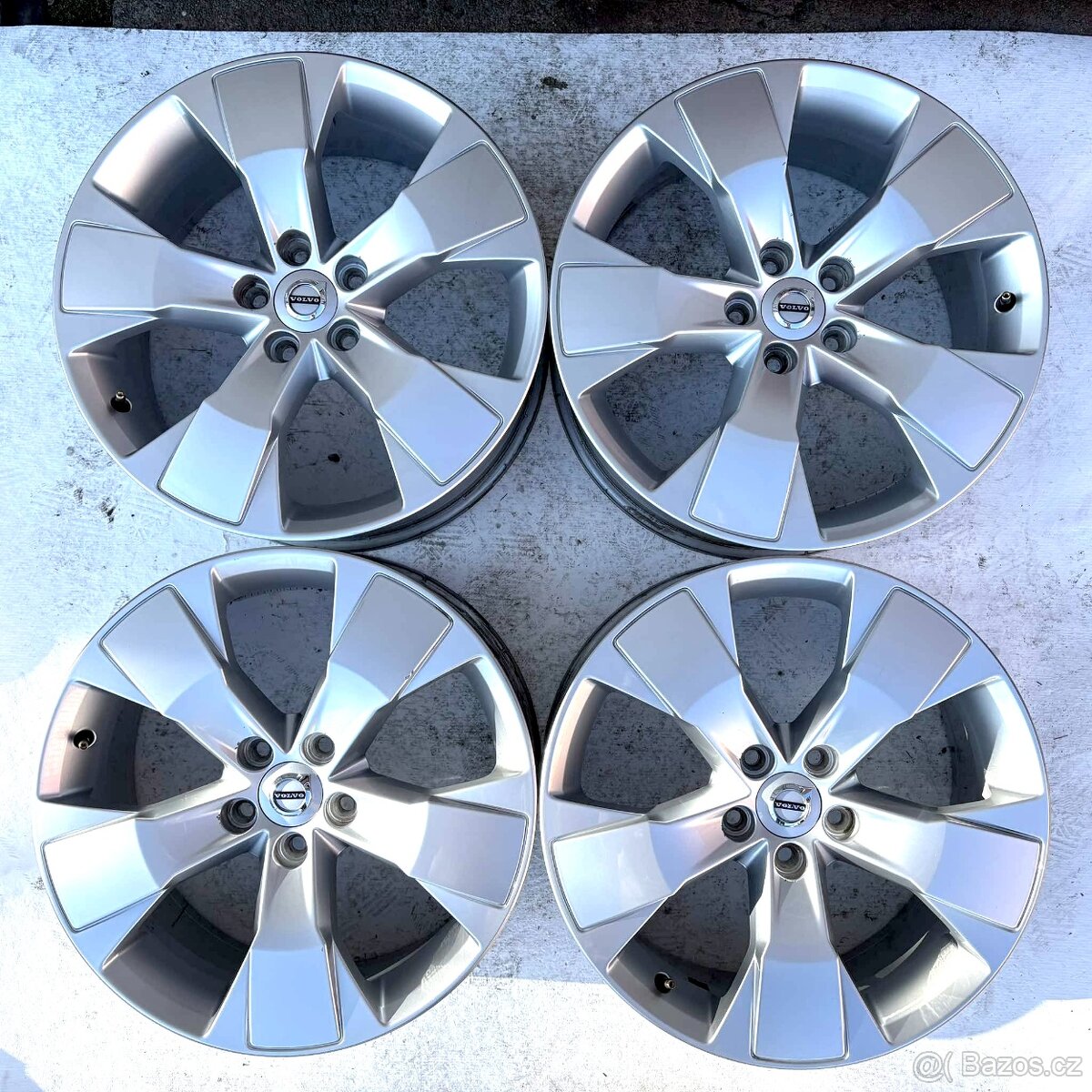 ALU VOLVO XC40 XC60 XC90 V60 V90 CROSS COUNTRY 18"