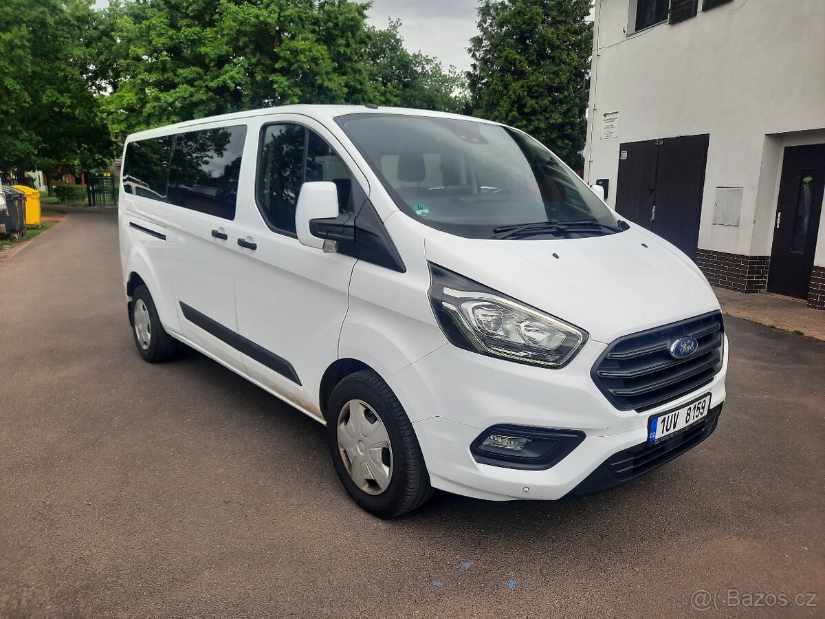 Ford transit custom 2.0tdci L2 125kw 8 míst