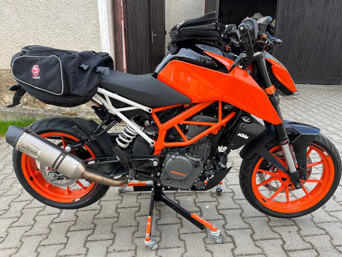 KTM 390 Duke