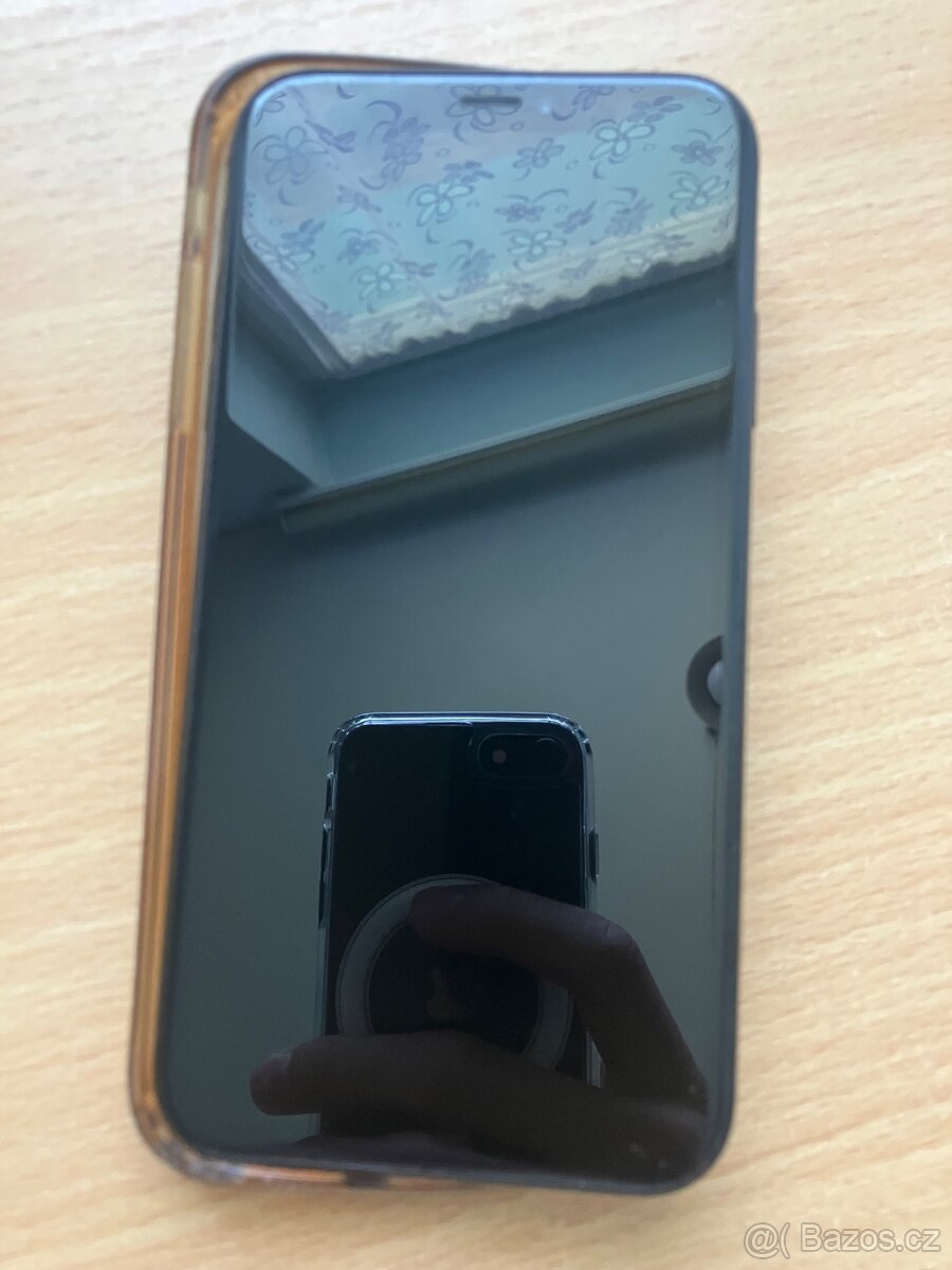 Apple iPhone XR