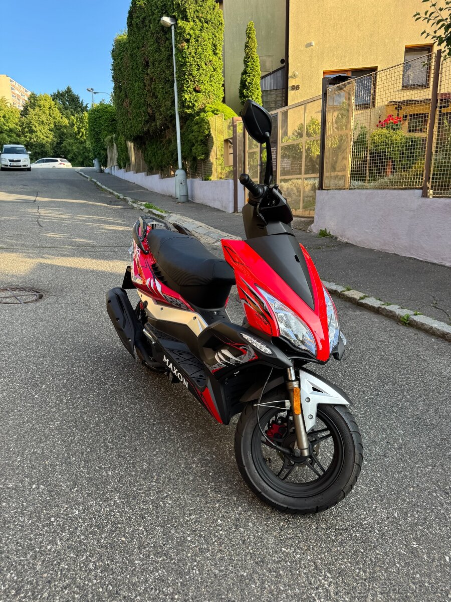Maxon Matador 125 červený / Najeto 552 km / Rok 2021
