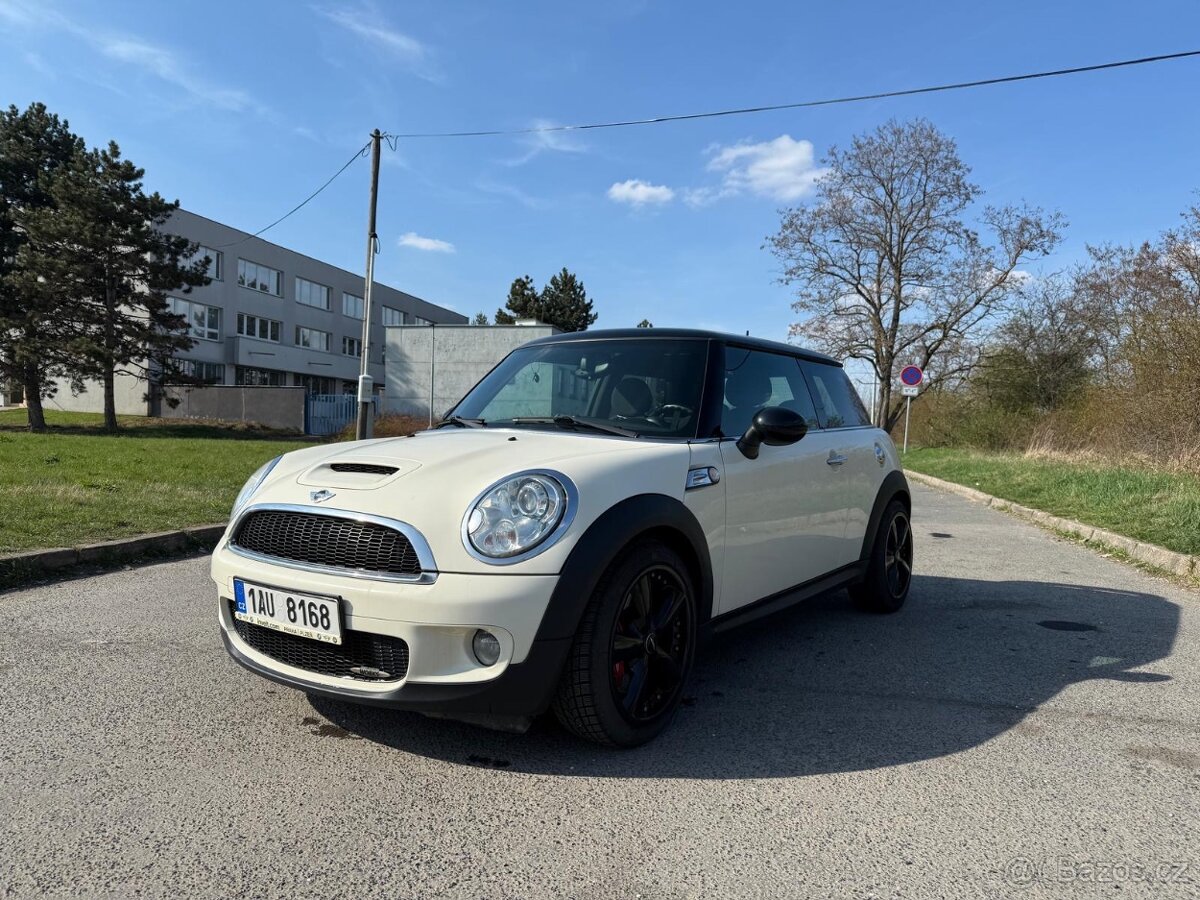 MINI JOHN COOPER WORKS 155kW 2010