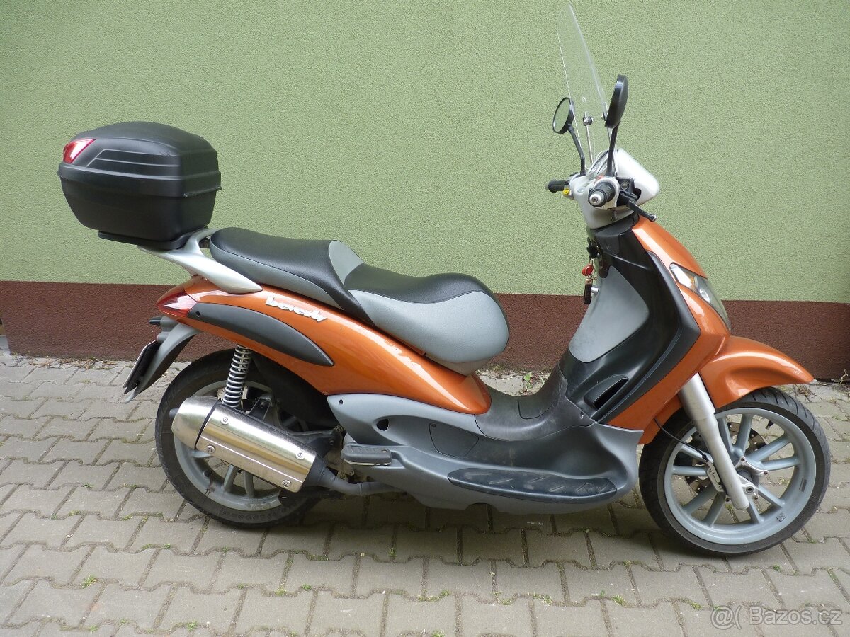 Piagio Beverly 200