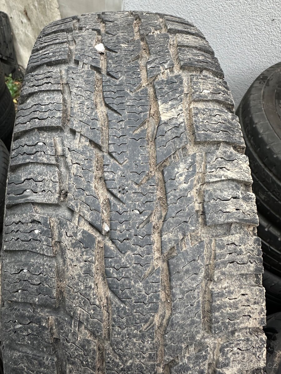 PNEU 205/75 R16 C 113S NOKIAN WR C3 ZIMNÍ