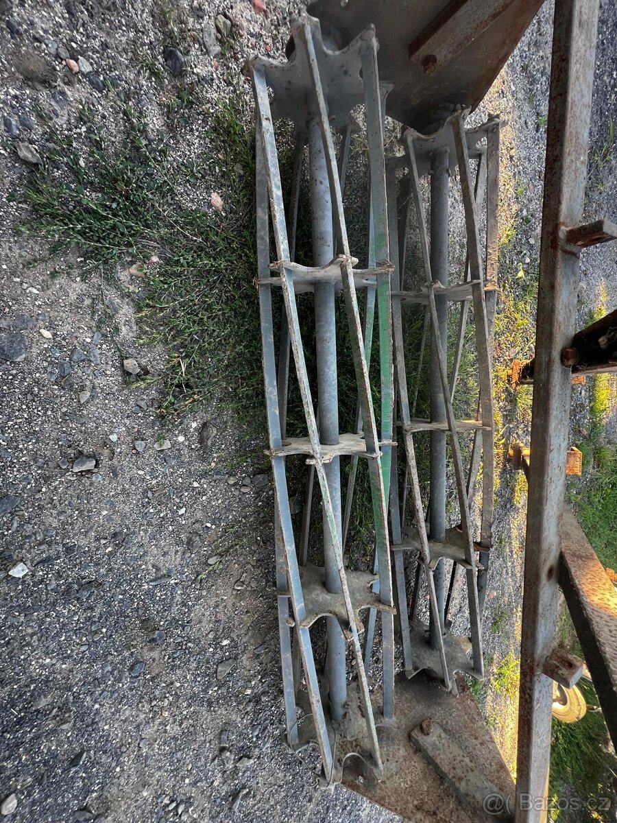 Malotraktor tk Rovnač terenu
