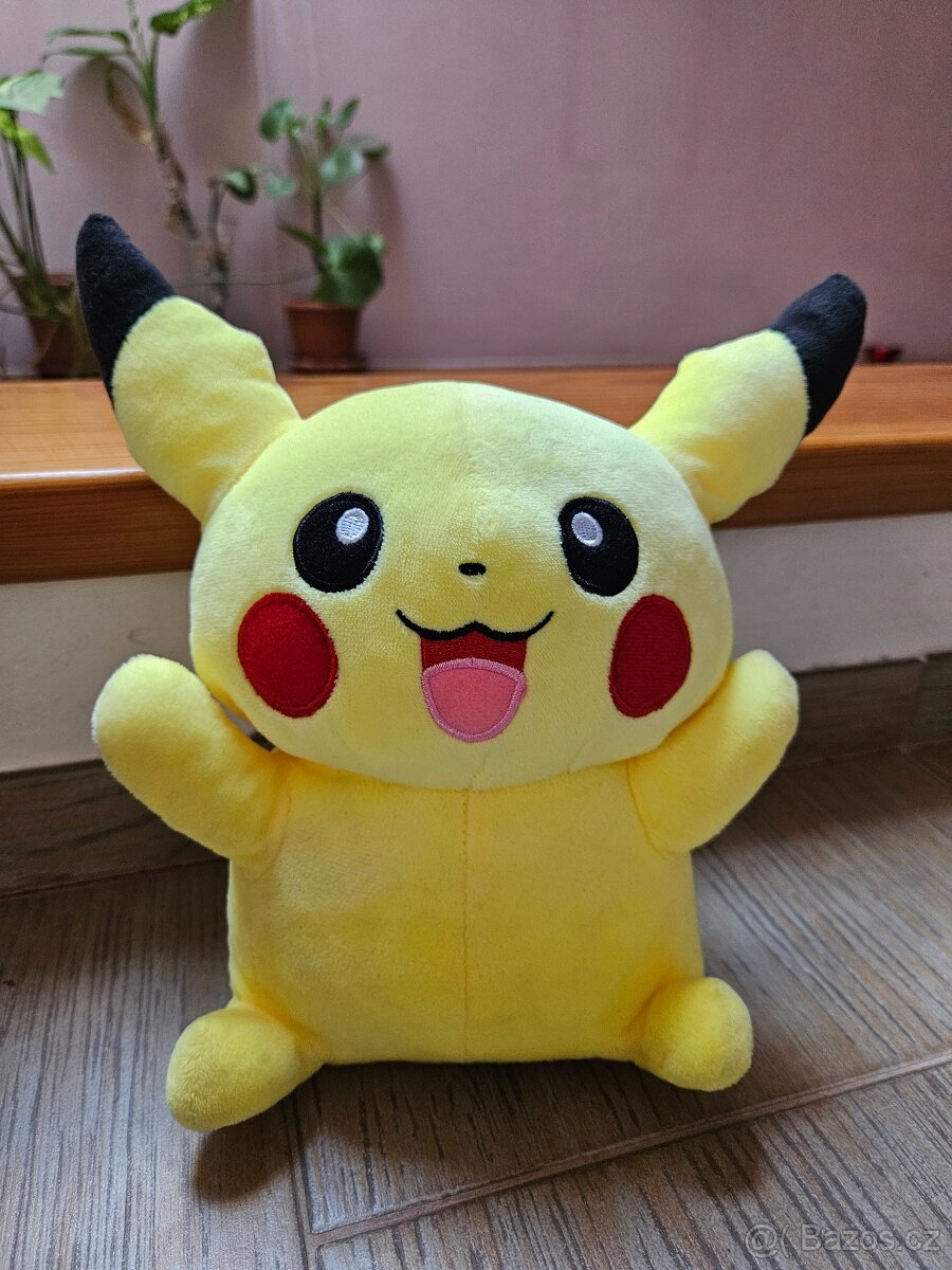 Plyšový Pokémon Pikachu