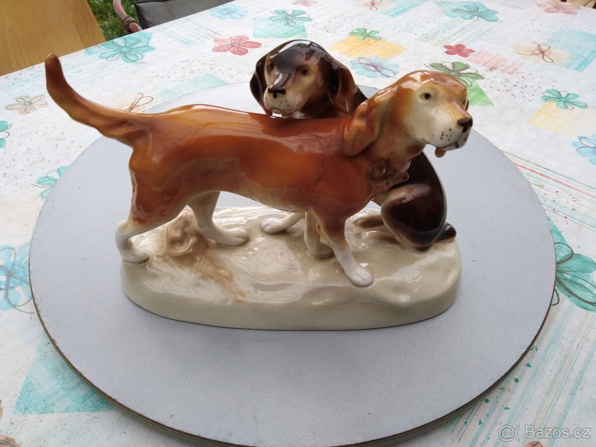 Royal Dux - lovečtí psi