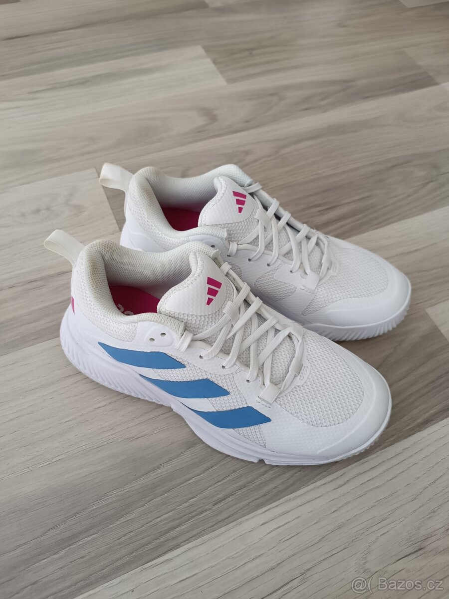 Dámské sálové tenisky Adidas vel. 38