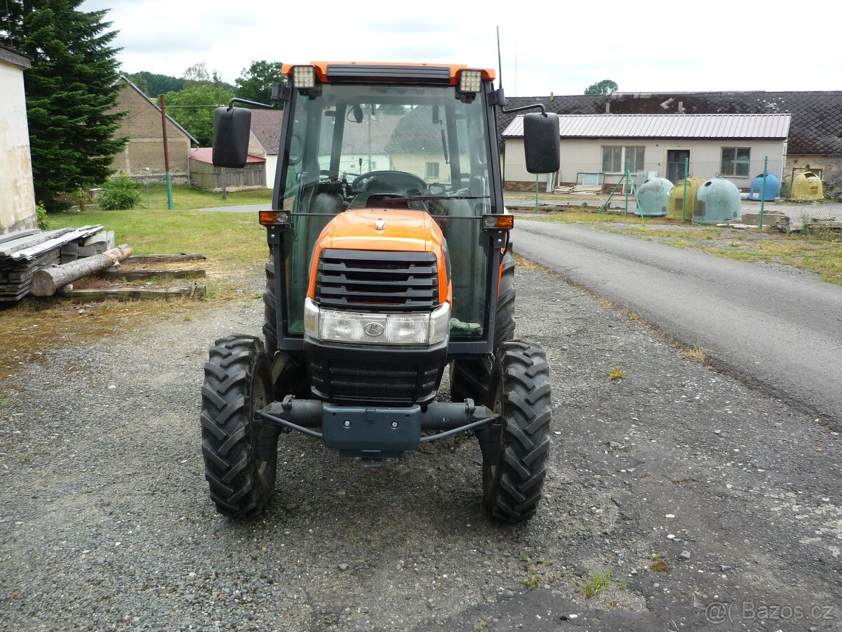 Kubota KL 33
