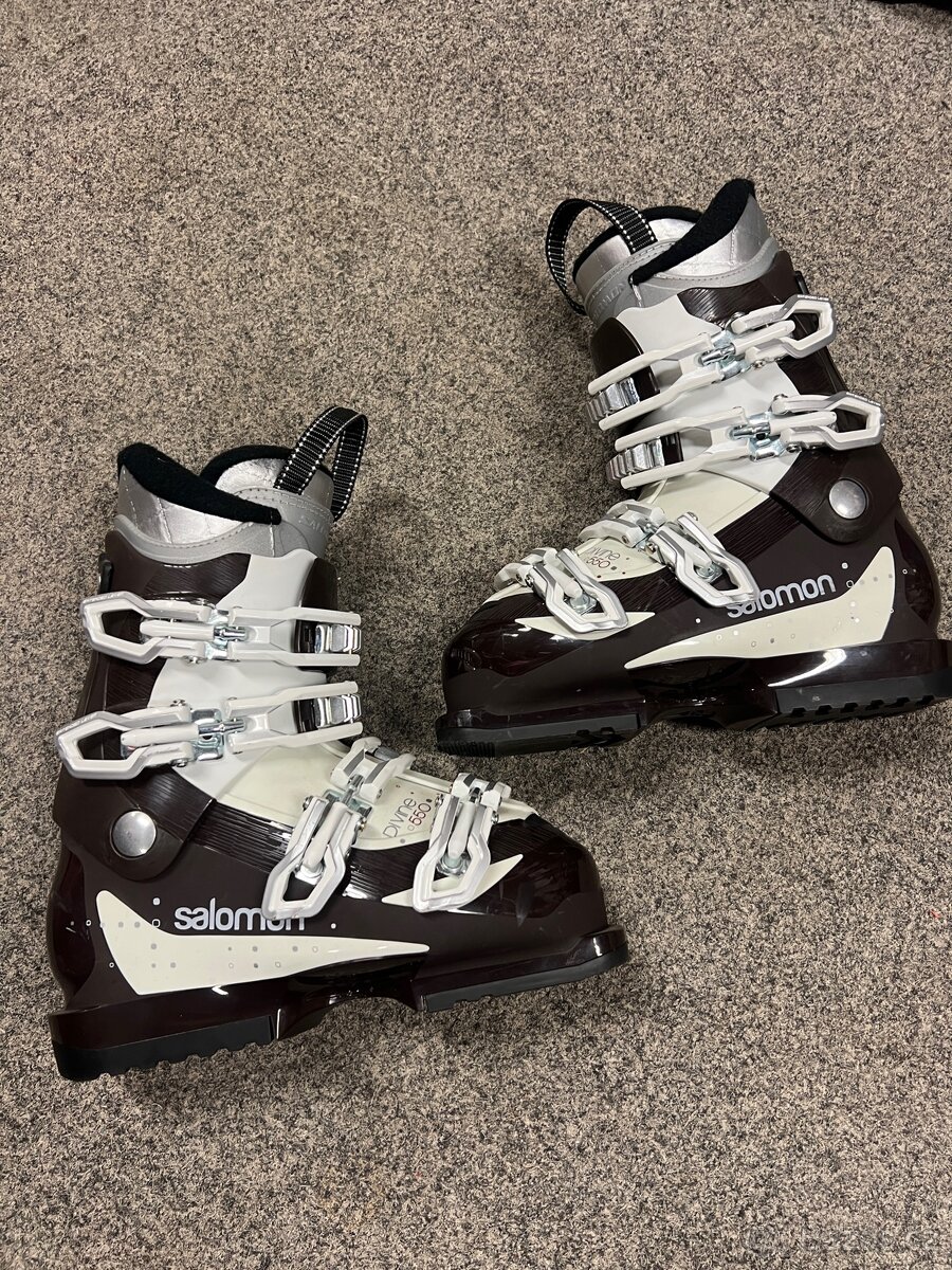 Nové dámské lyžáky Salomon - vel.37