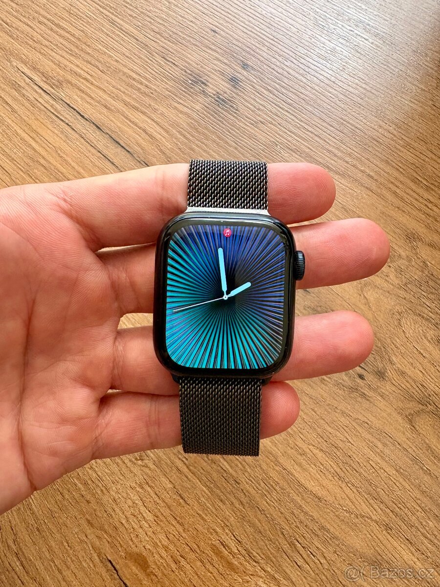 Apple Watch Series 8