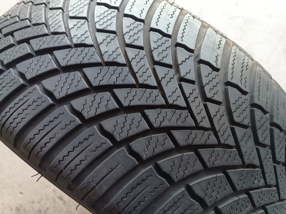 205/45 R17 BRIDGESTONE (4121)