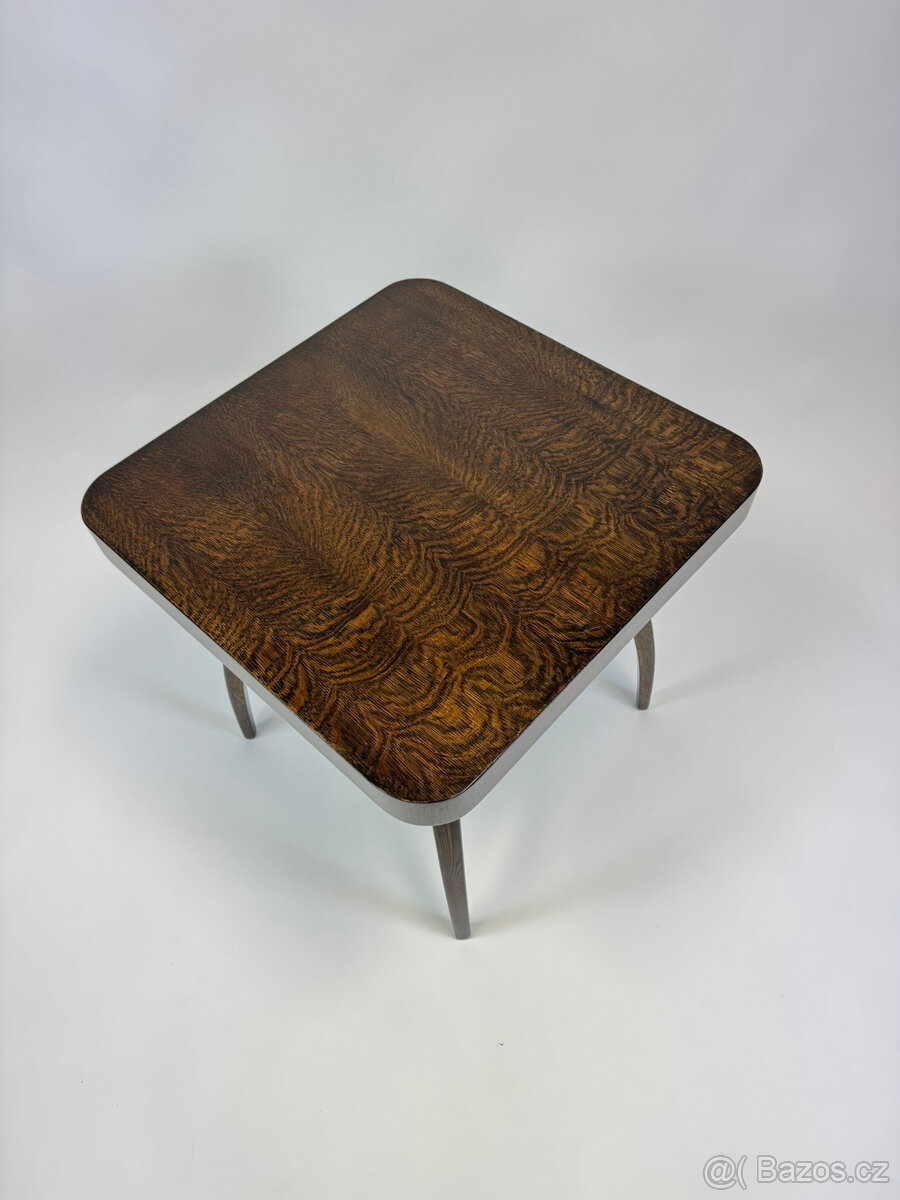 Konferenční stolek Halabala po renovaci - šelak