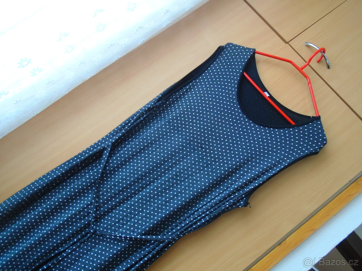 Dámské šaty vel.XL.