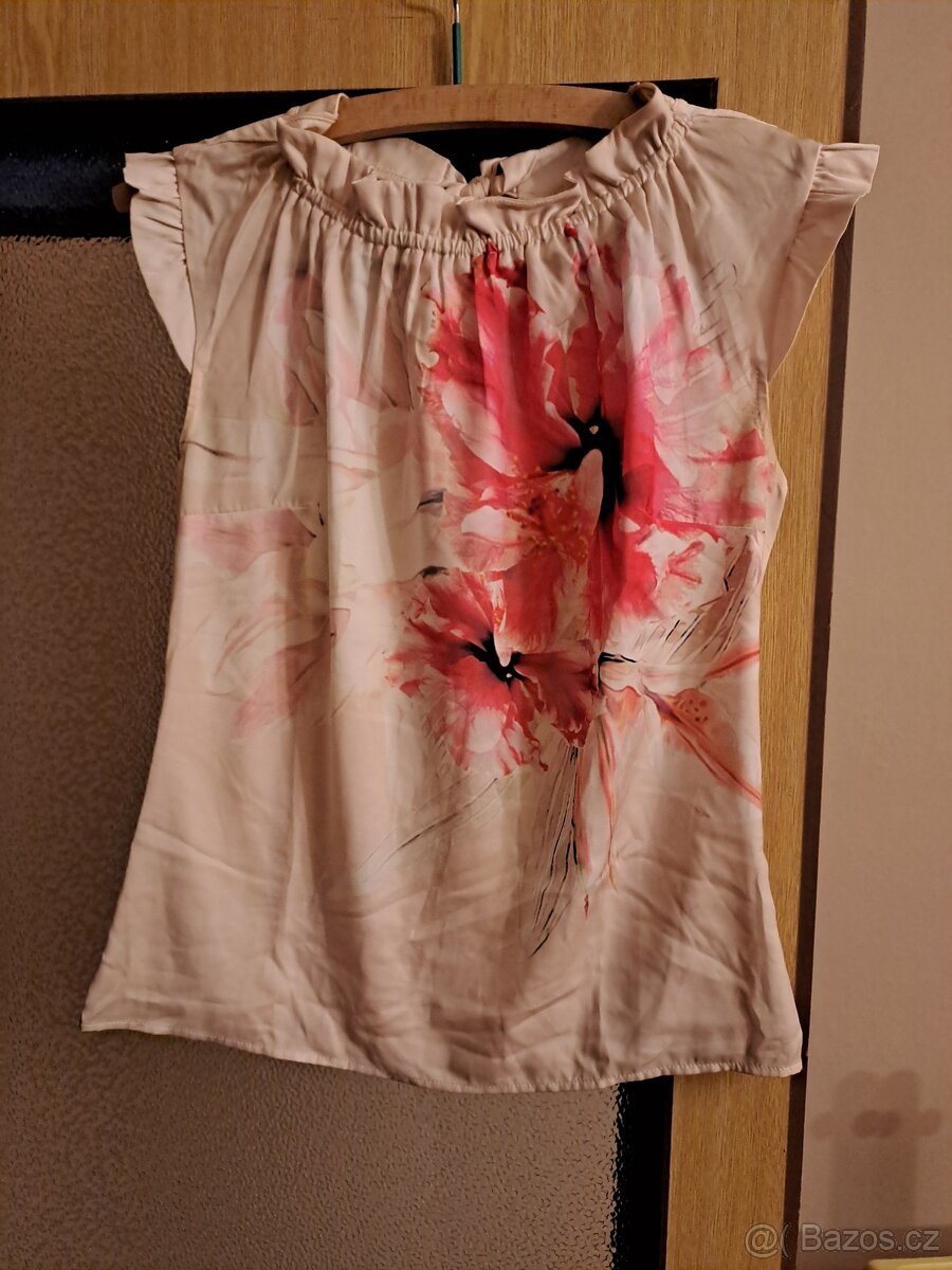 Halenka krasná vel.38