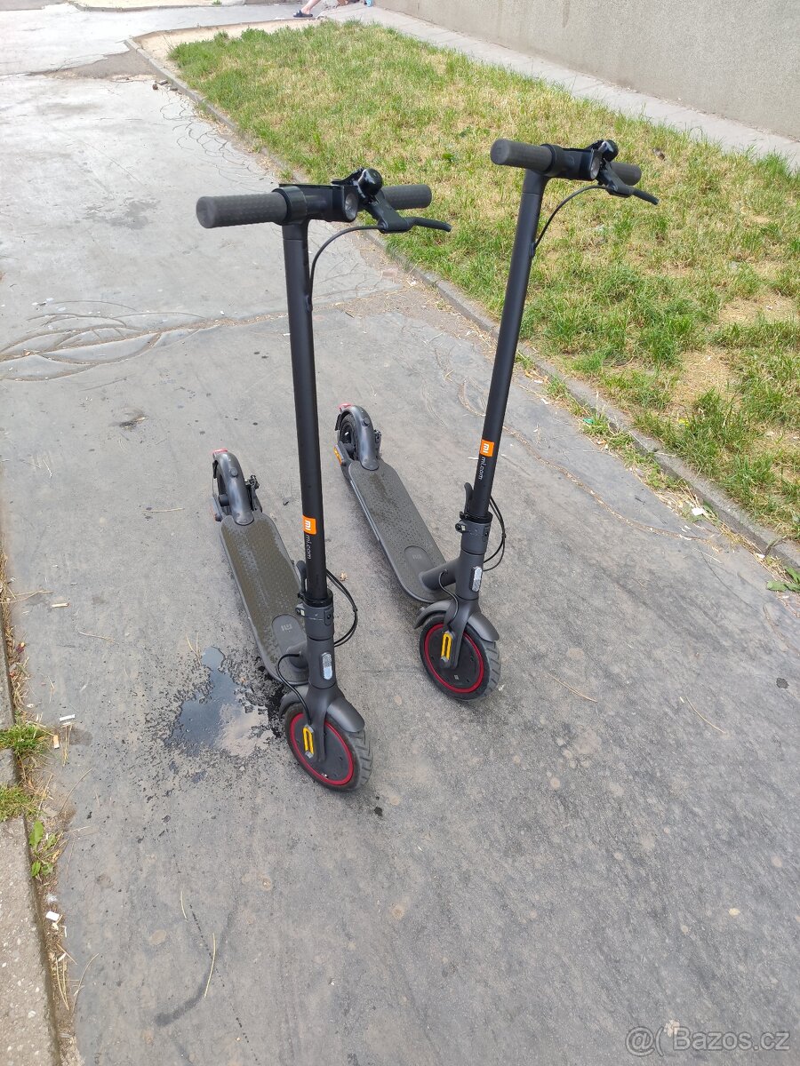 Xiaomi Mi Electric Scooter