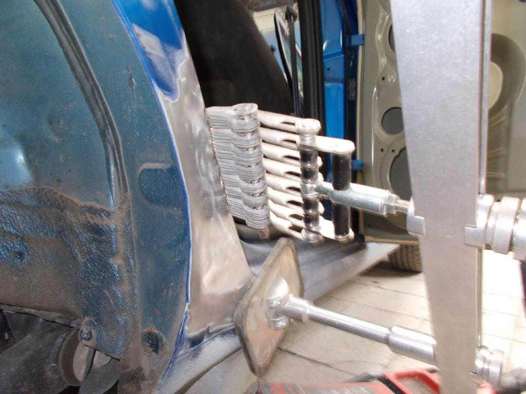 Autoklempíř Karosář TESLA