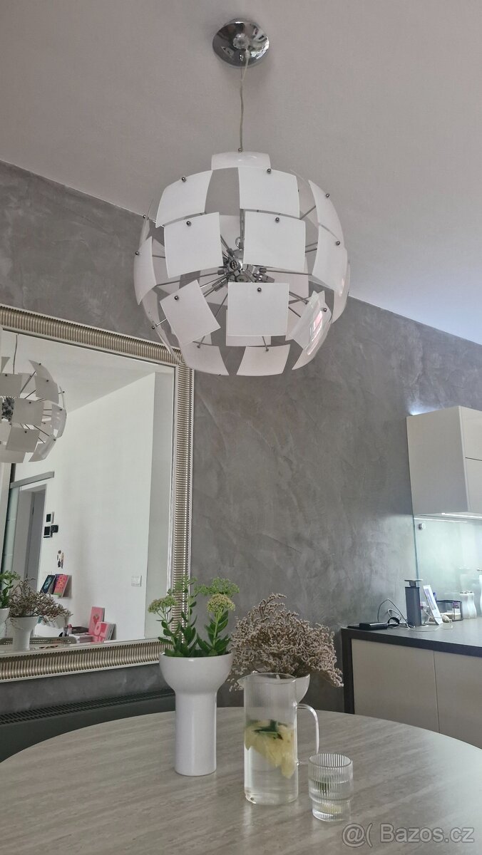 Lustr designový, bílé sklo
