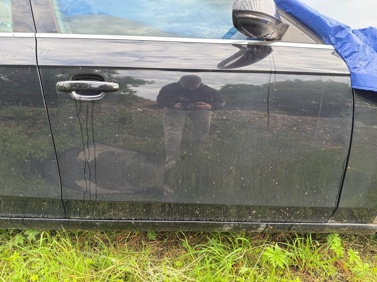 Dveře Audi a4b8 combi LZ9Y