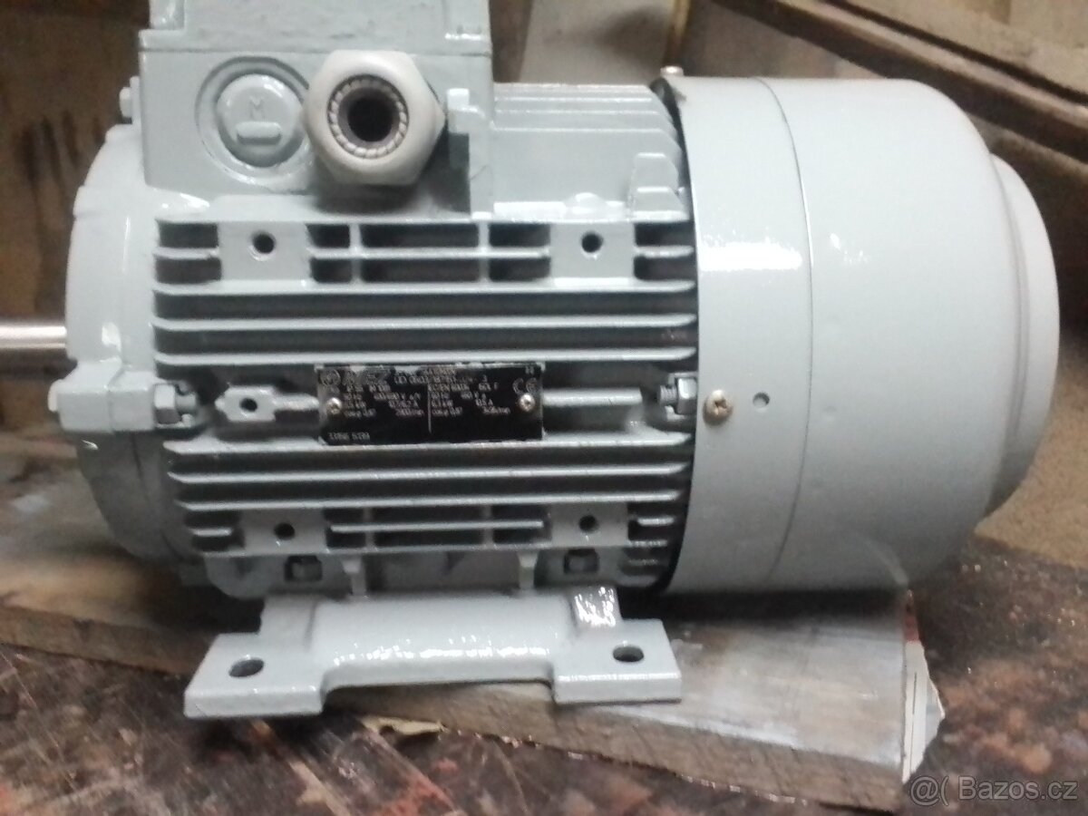 Motor