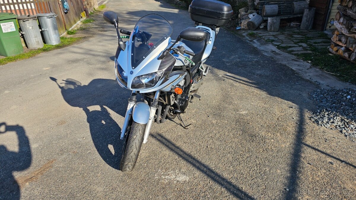 Yamaha FZS 600