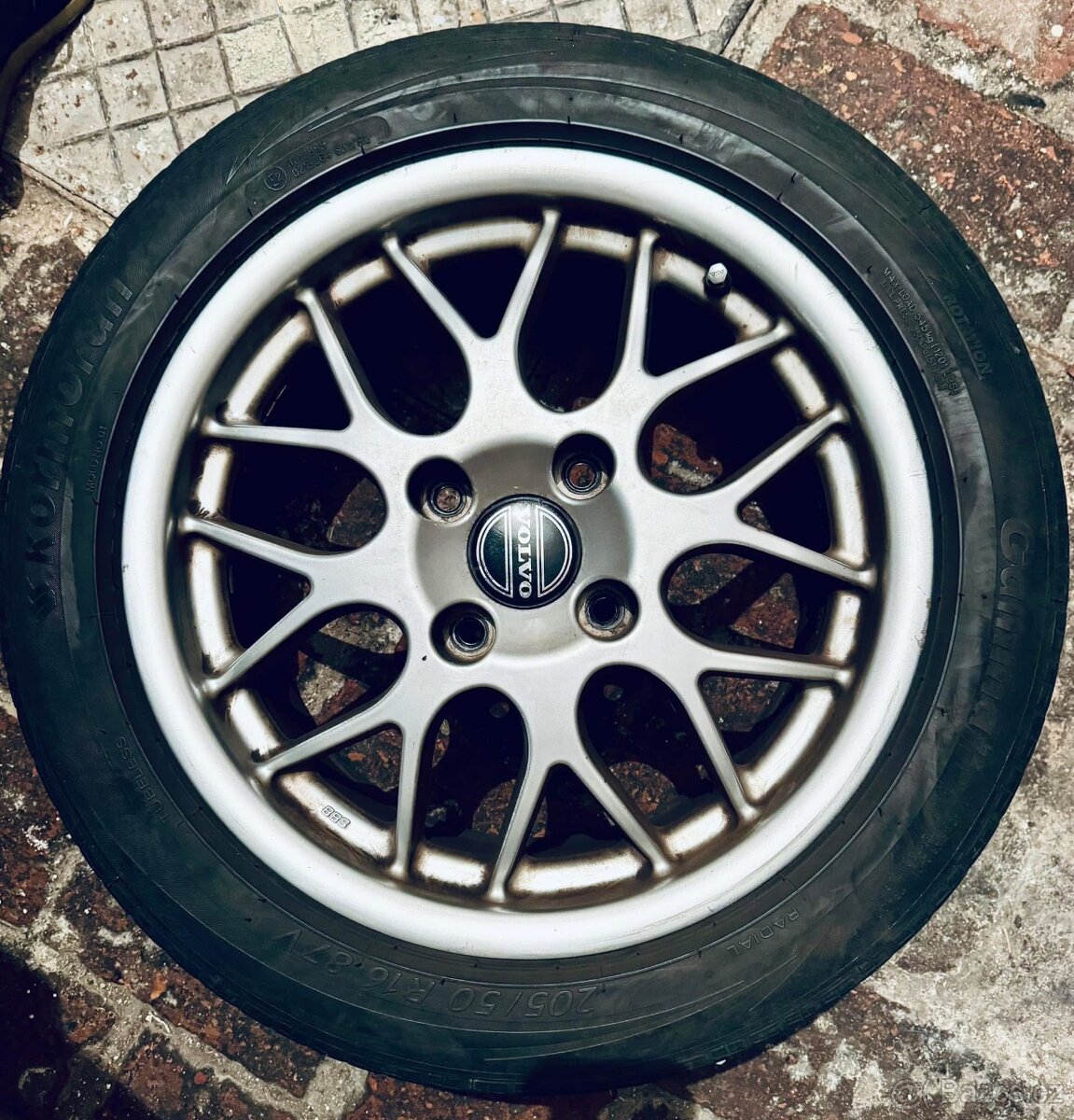 Origo Volvo V40/S40 16 palcové disky včetně pneu
