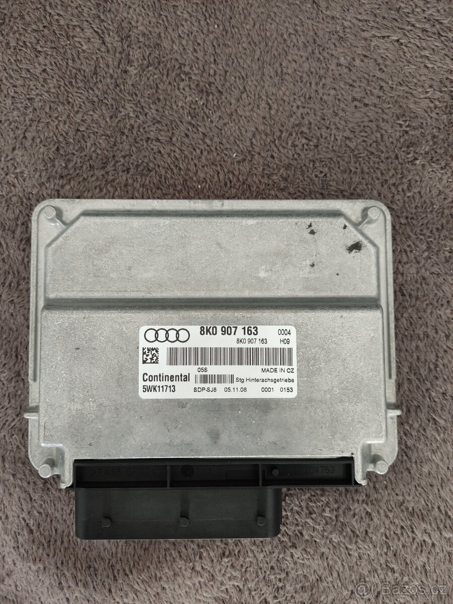 Řídící jednotka pro pohon všech kol Audi S4 B8