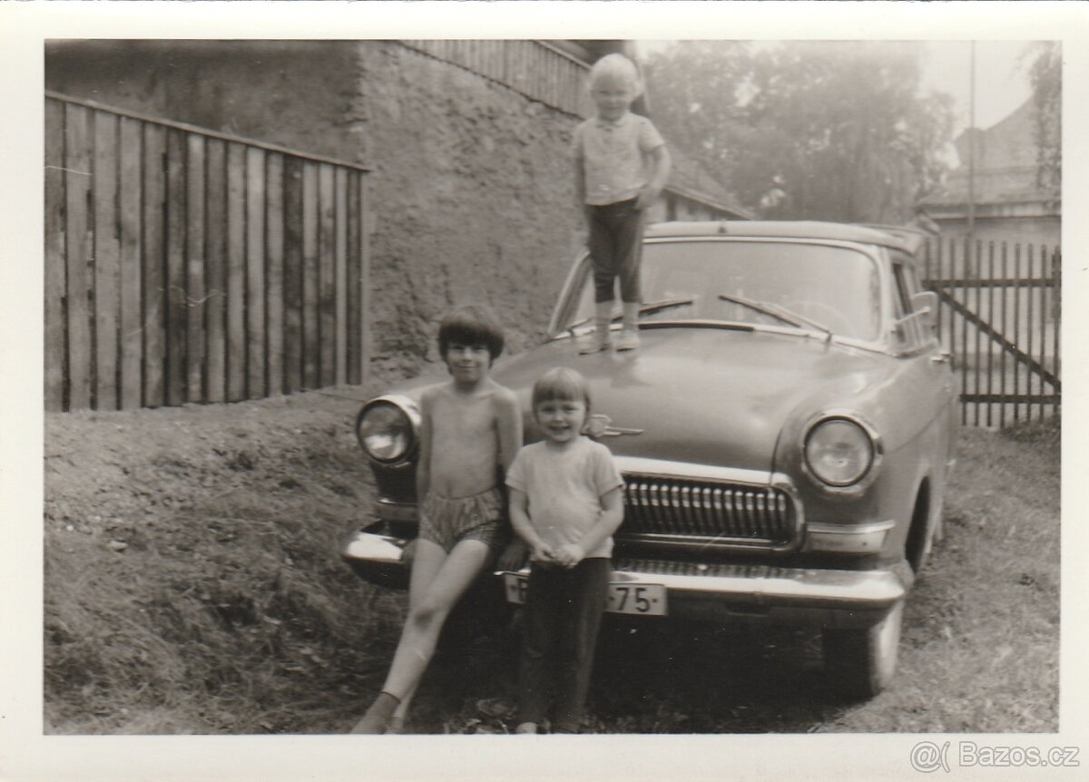 Prodám Volha GAZ-22,,G" kombi.