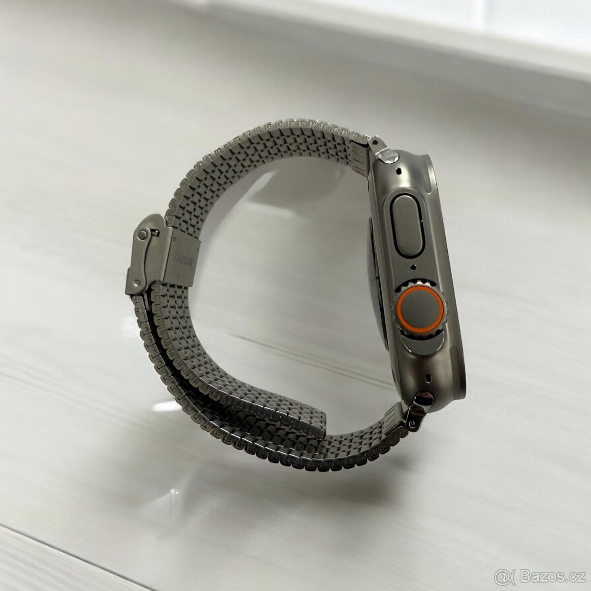 Apple Watch Ultra 2 generace 49 mm LTE stainless steel loo