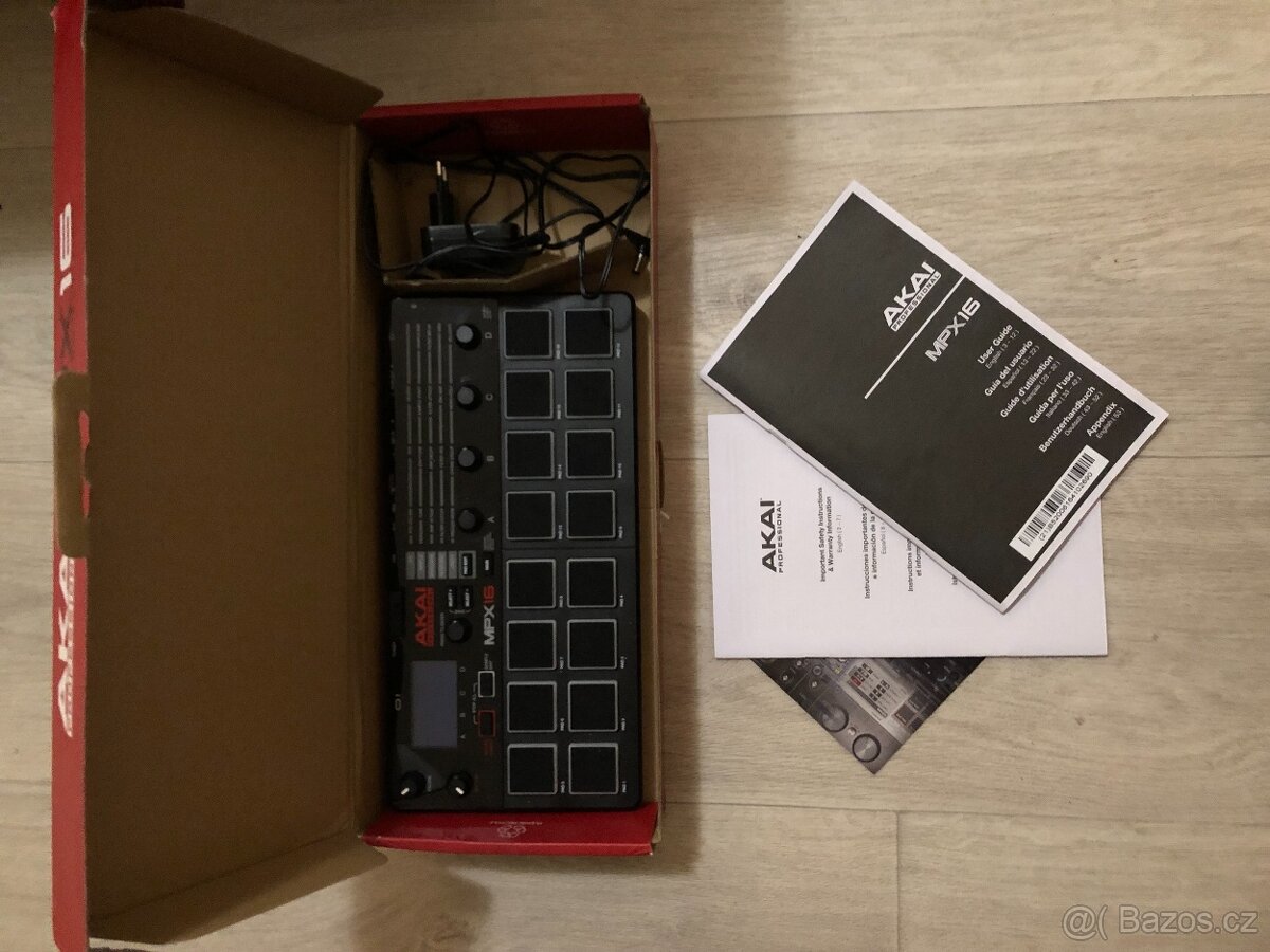 Akai MPX16 - sampler