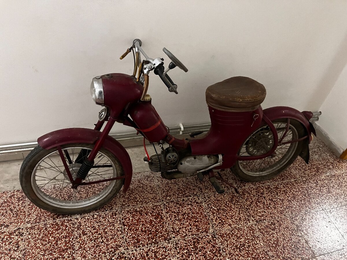 JAWA 50 / 550 r.v. 1955 s doklady - 223. vyrobený kus