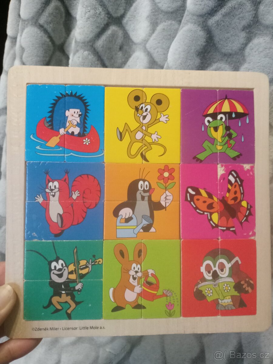 Dřevěné puzzle