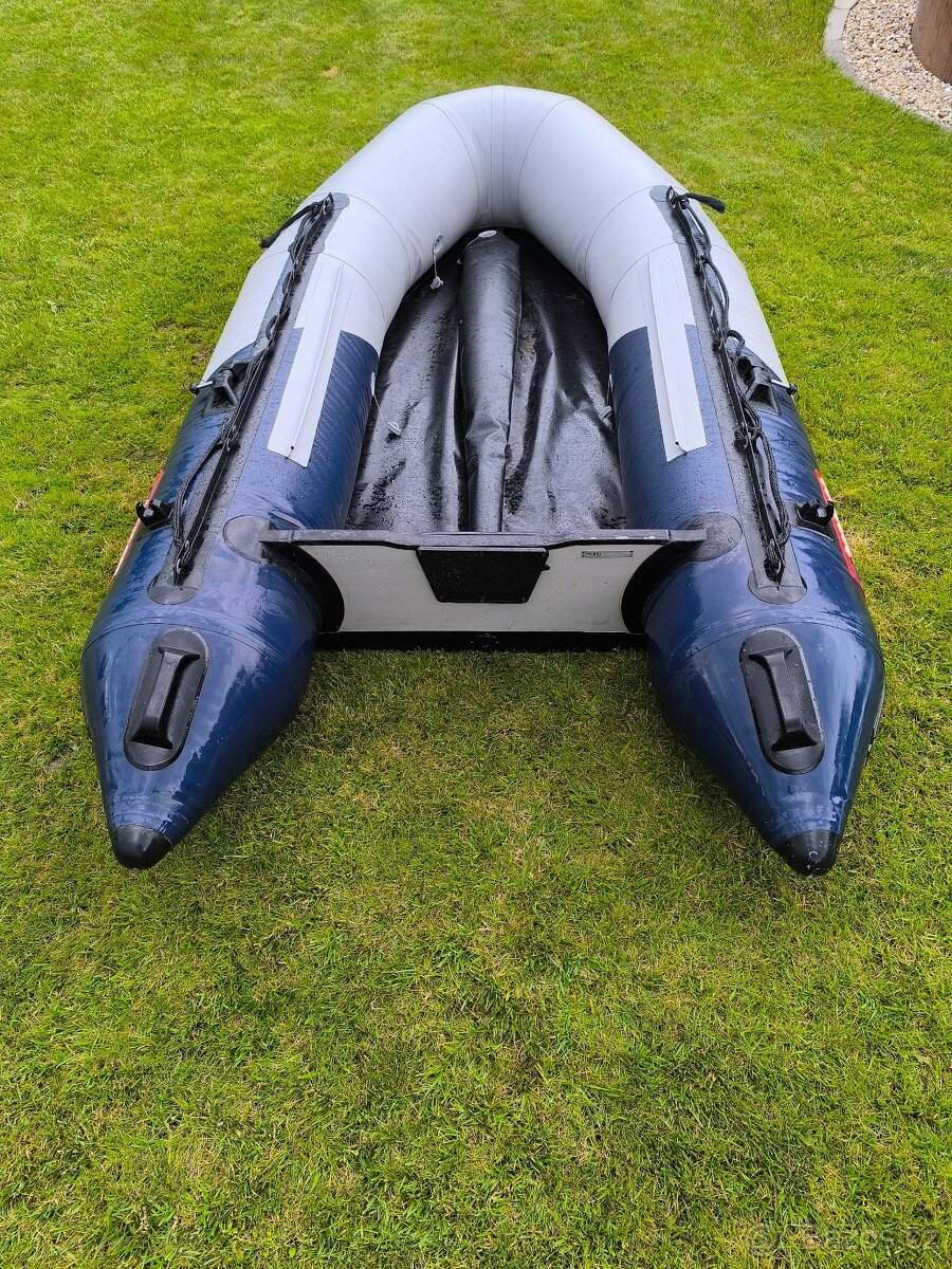 Boat 007